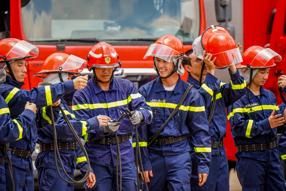 Phan Mạnh Quỳnh ngất xỉu, Tiến Luật mắt đỏ hoe lo lắng - 1
