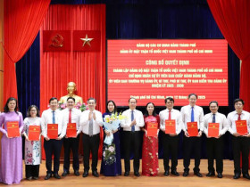  - Bà Trương Thị Bích Hạnh giữ chức Bí thư Đảng ủy Mặt trận Tổ quốc Việt Nam TP.HCM