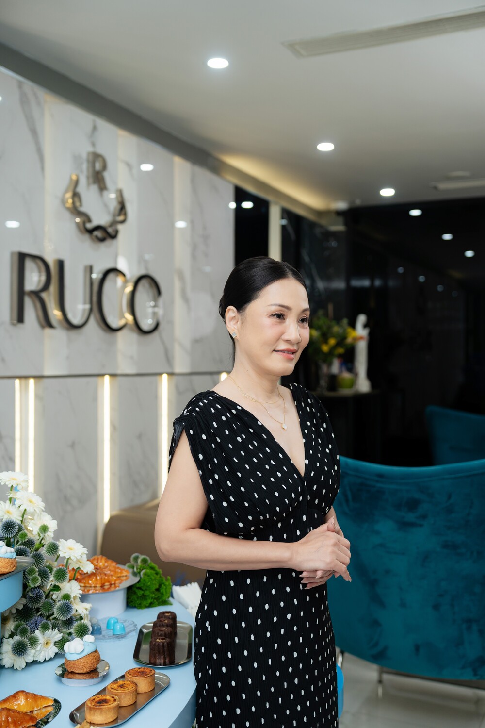 Vẻ đẹp vượt thời gian của nghệ sĩ Hồng Đào ở tuổi 63 - 2