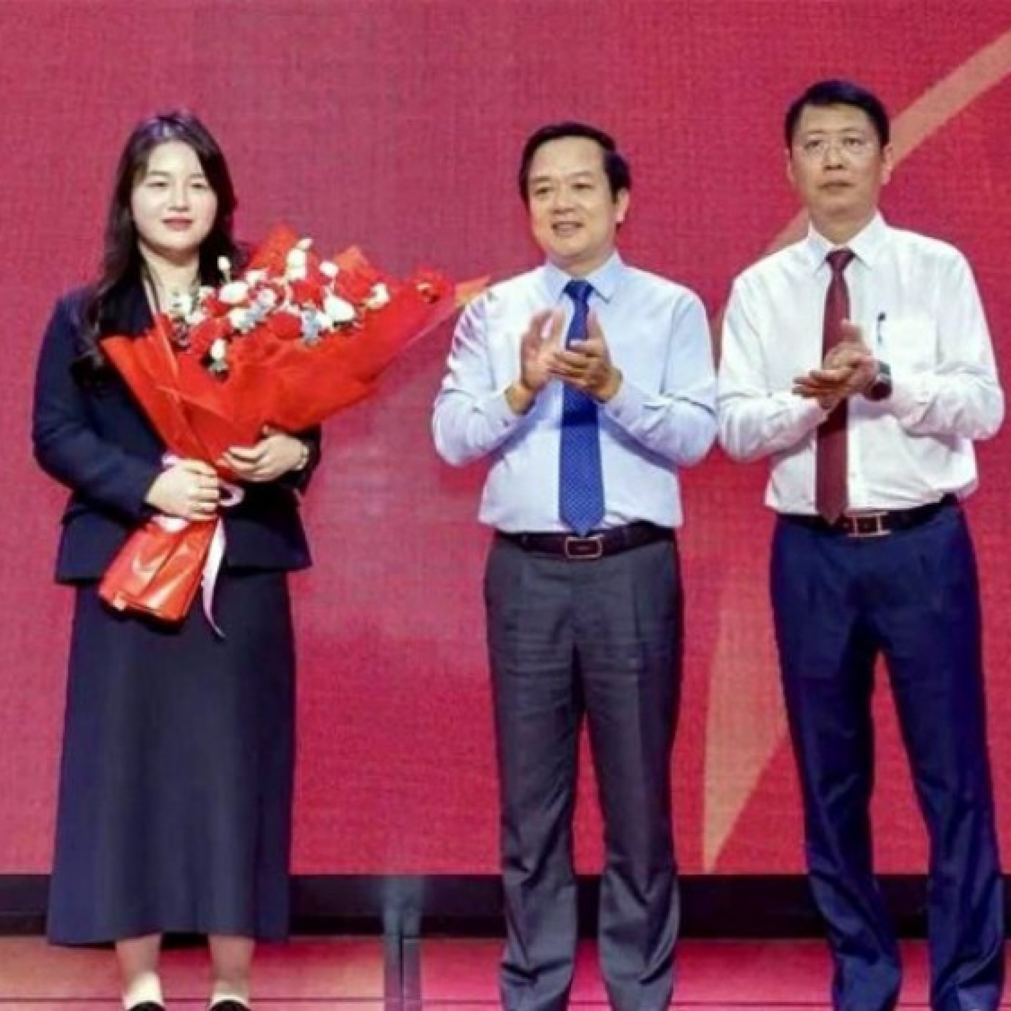  - Lộ diện nữ Chủ tịch trẻ nhất V-League: 24 tuổi, xinh đẹp và đầy bản lĩnh