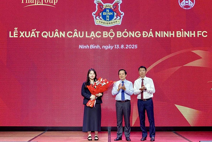 Lộ diện nữ Chủ tịch trẻ nhất V-League: 24 tuổi, xinh đẹp và đầy bản lĩnh - 1