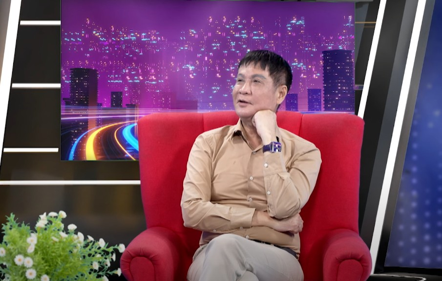 Đạo diễn Lê Hoàng Lê phản bác quan niệm phụ nữ phải chờ đàn ông cầu hôn - 1