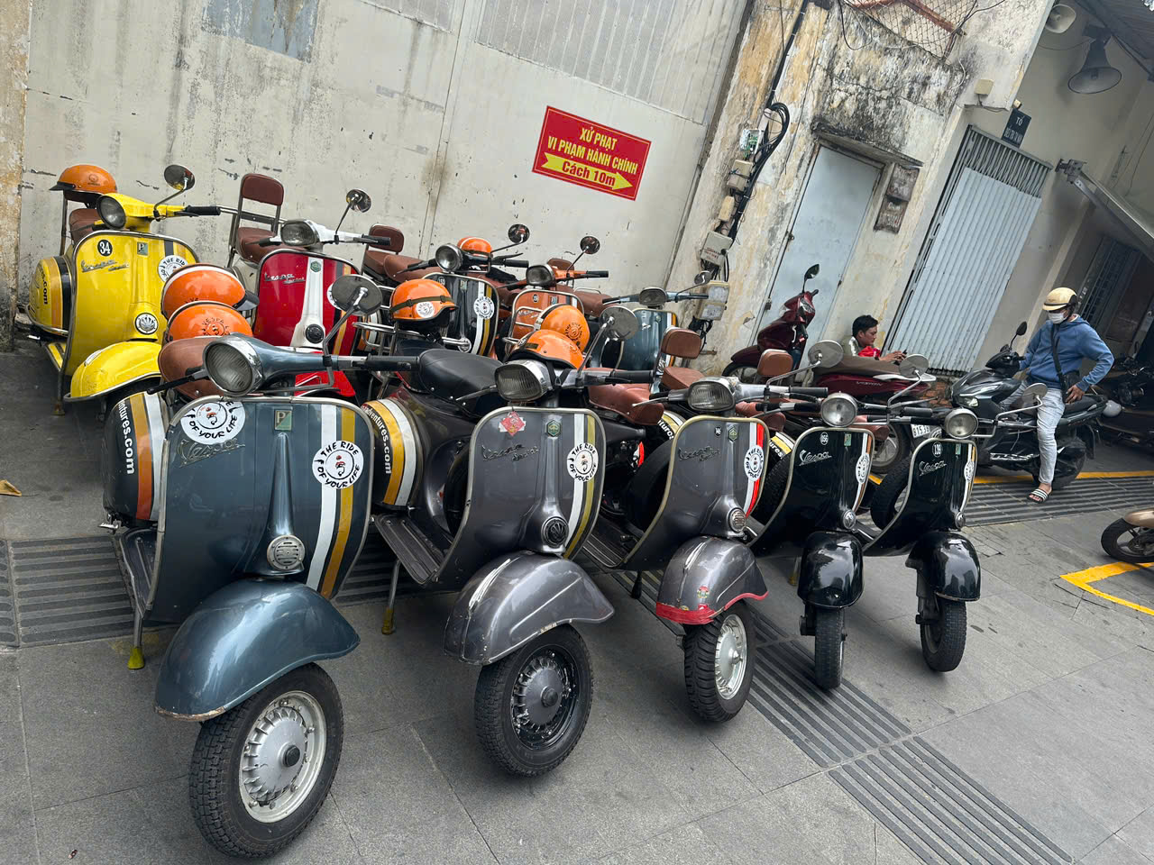 Du lịch thiếu trách nhiệm: Công ty tổ chức tour Vespa bị xử phạt - 2