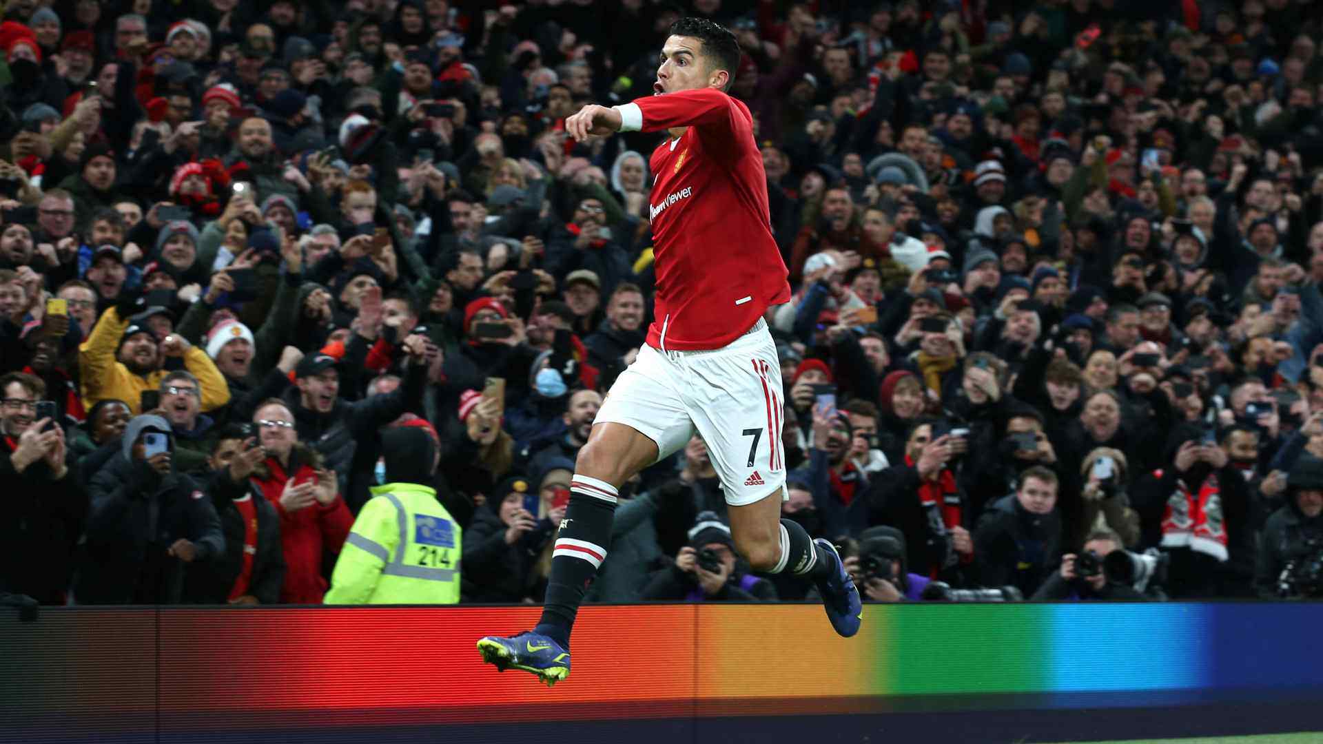MU đụng độ Arsenal: Đại chiến máu lửa tái hiện truyền thống Ngoại hạng Anh - 6