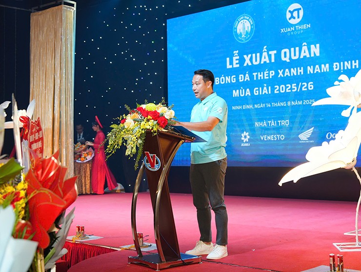 “Cầu thủ cao nhất thế giới” đặt mục tiêu lịch sử với CLB Nam Định tại V-League - 1