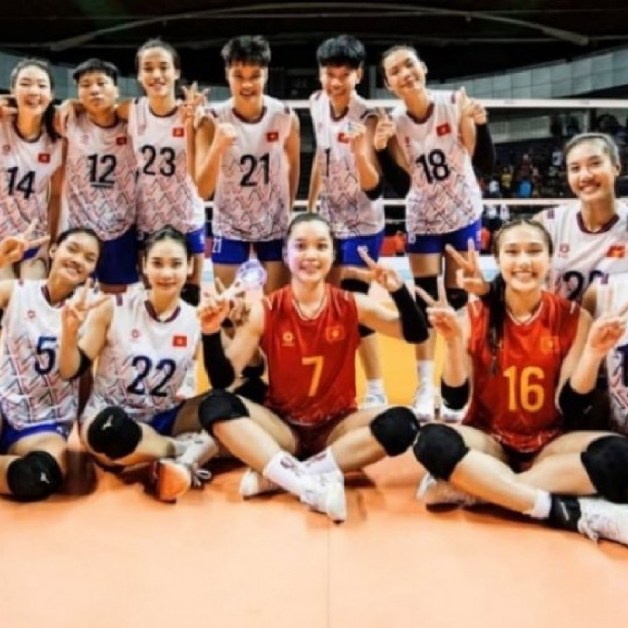  - ĐT bóng chuyền nữ U21 Việt Nam đấu U21 Chile: Sức mạnh lấn lướt ở set 1