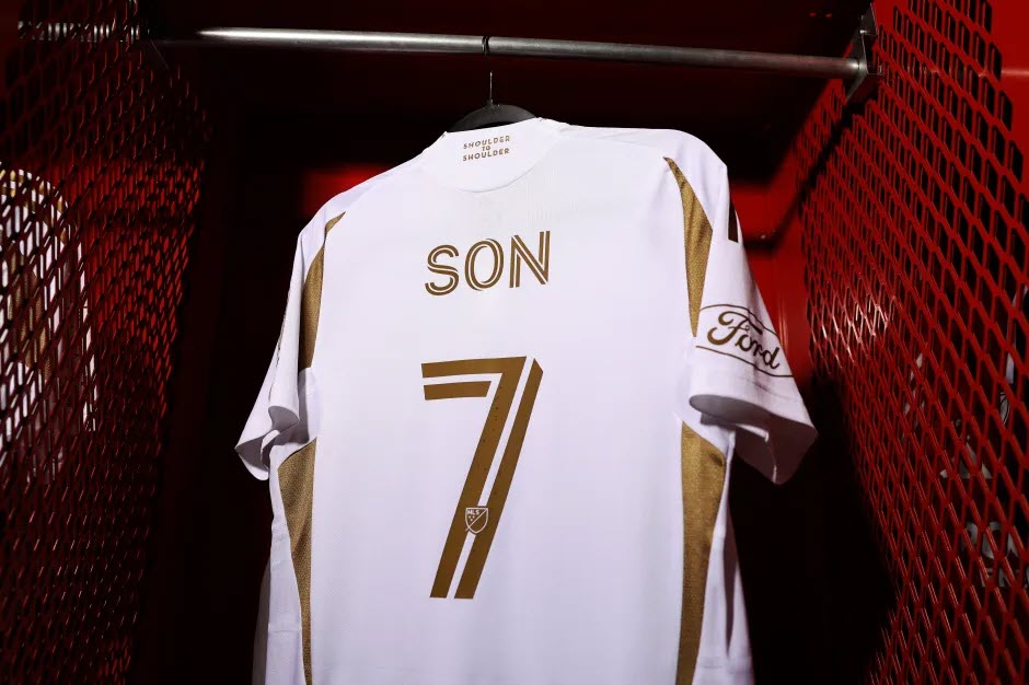 Son Heung Min khiến nước Mỹ chao đảo: Áo đấu bán chạy số 1 thế giới, vượt Messi - 2