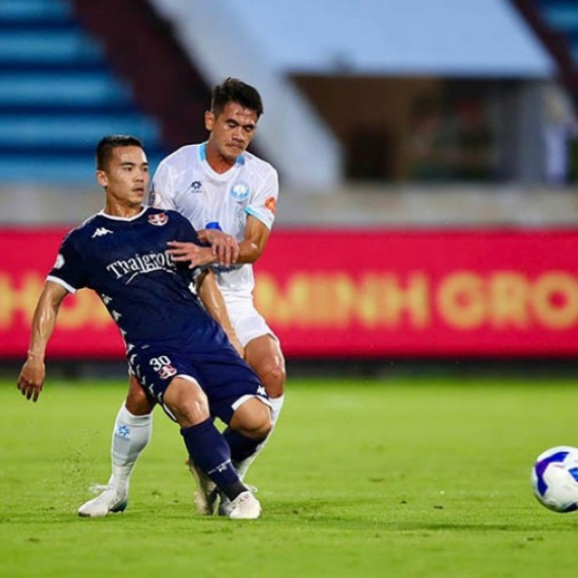  - Video bóng đá Nam Định - Hải Phòng: Choáng váng đòn đau phút 32 (V-League)