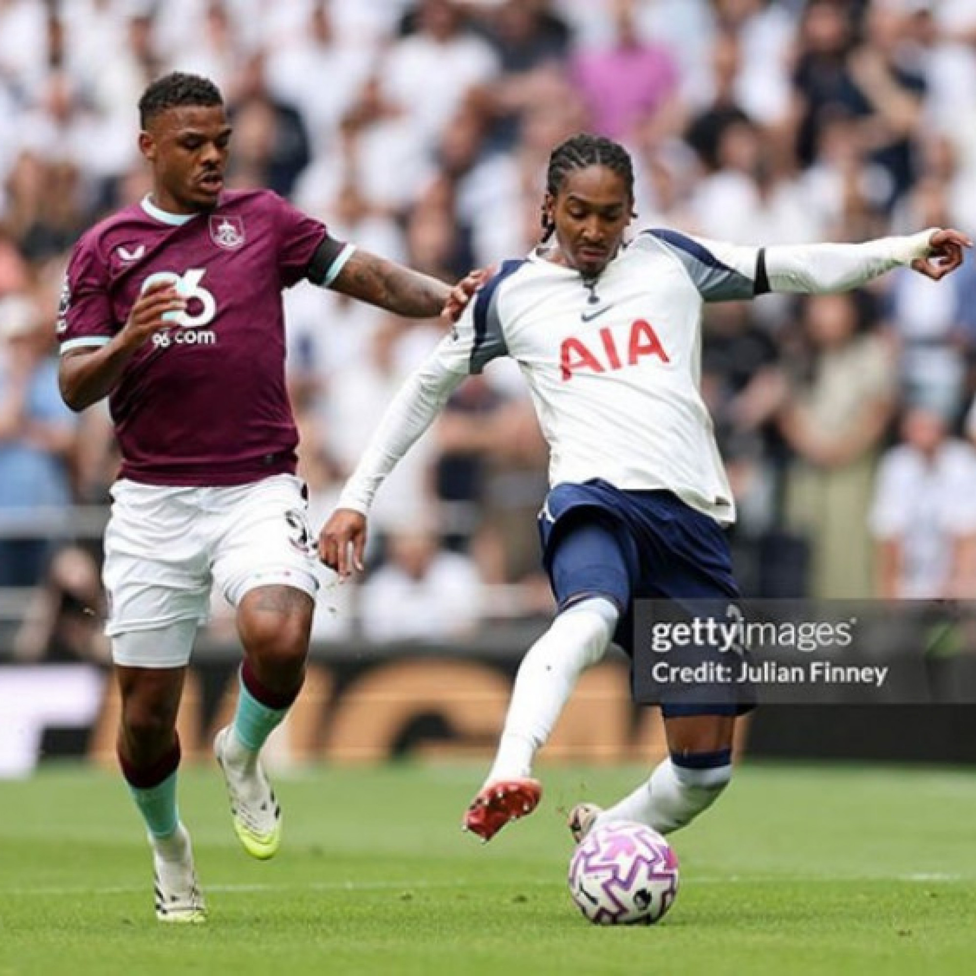  - Video bóng đá Tottenham - Burnley: Richarlison dứt điểm sắc lẹm (Ngoại hạng Anh)