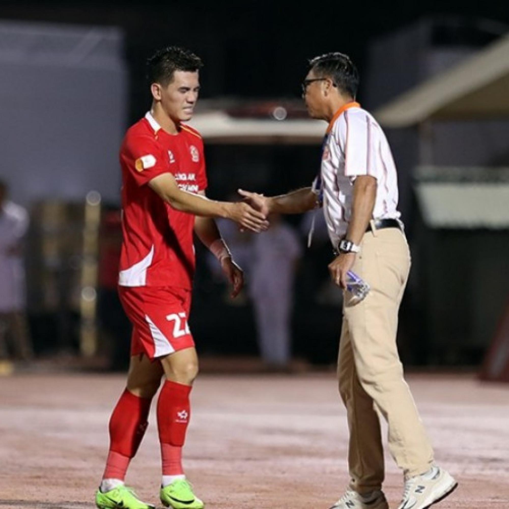 - Công an TP.HCM thắng nghẹt thở Hà Nội FC, HLV Huỳnh Đức hết lời khen Tiến Linh