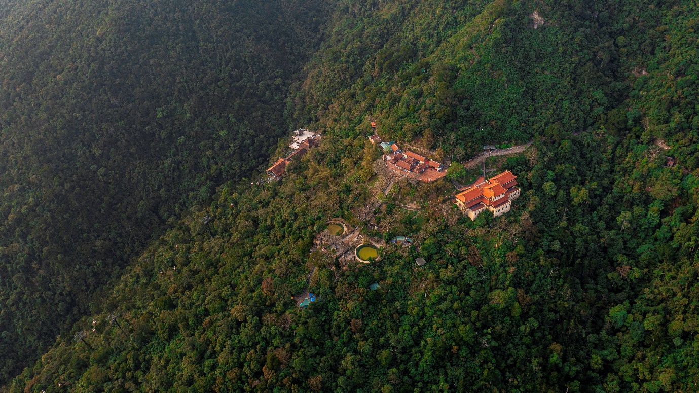 kham pha yen tu - vung loi di san van hoa the gioi cua unesco - 7