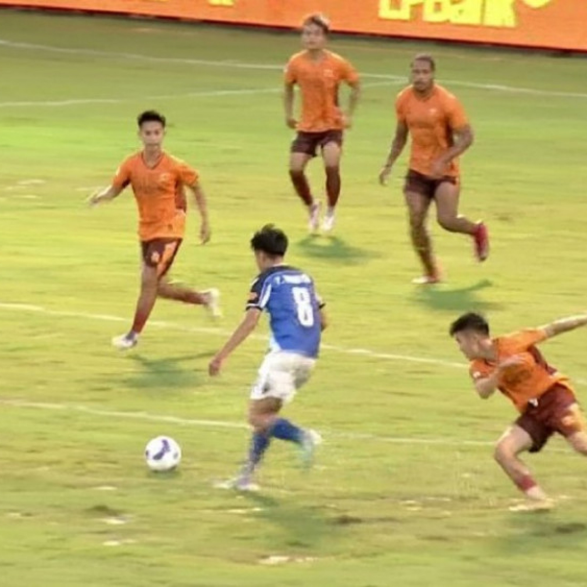  - Video bóng đá HAGL - Becamex TP HCM: Sai lầm đáng trách, "người nhện" xuất sắc (Vòng 1 V-League)