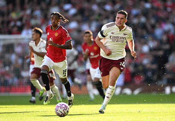 Gyokeres không có cú sút nào trước MU: Tân binh quá dở hay do vấn đề của Arsenal? - 3