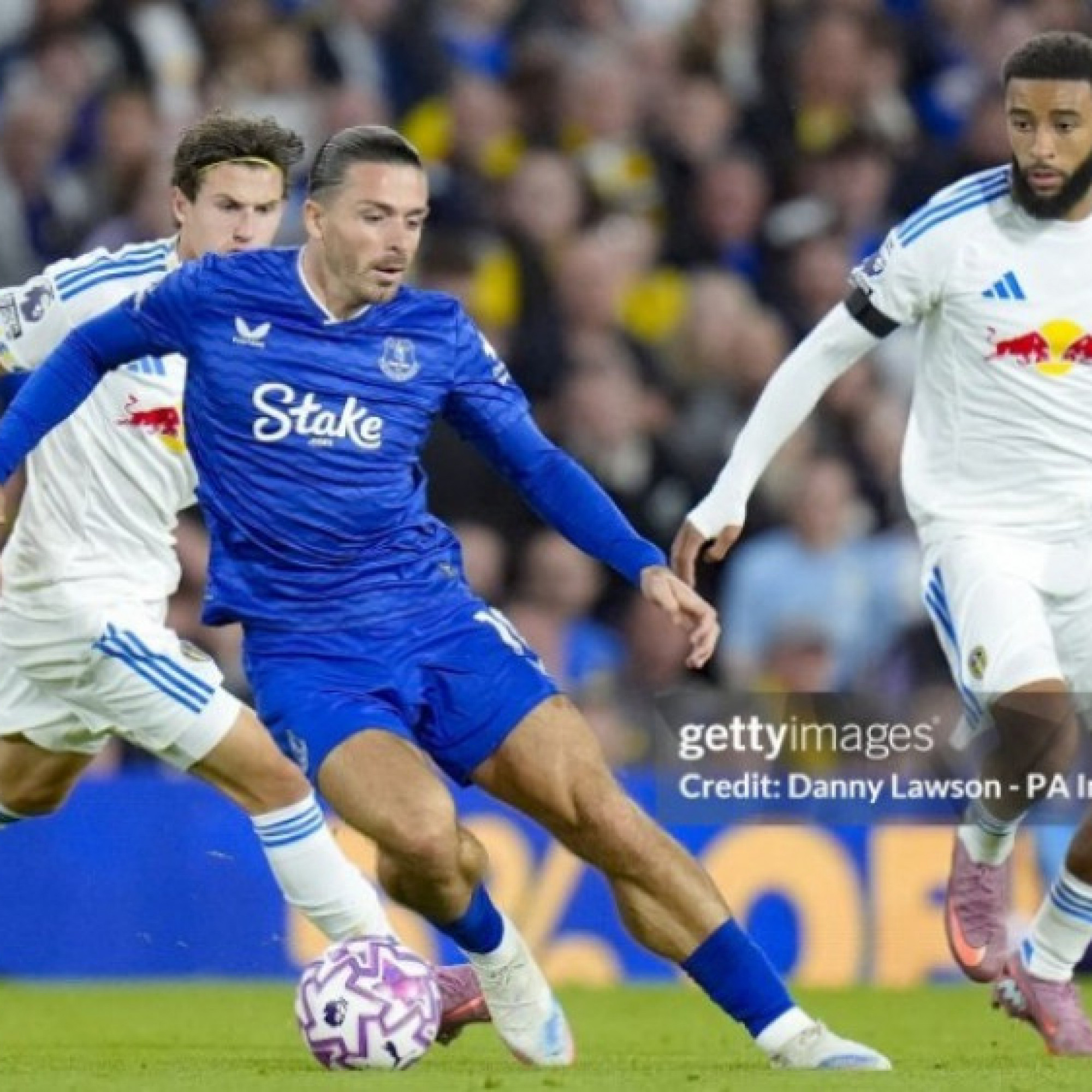  - Kết quả bóng đá Leeds United - Everton: Grealish ra mắt, bước ngoặt penalty (Ngoại hạng Anh)
