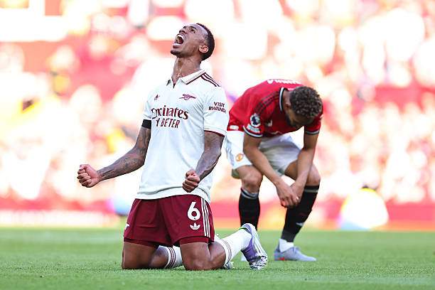 Carragher và Neville dự đoán Ngoại hạng Anh, MU về đích thứ mấy? - 3