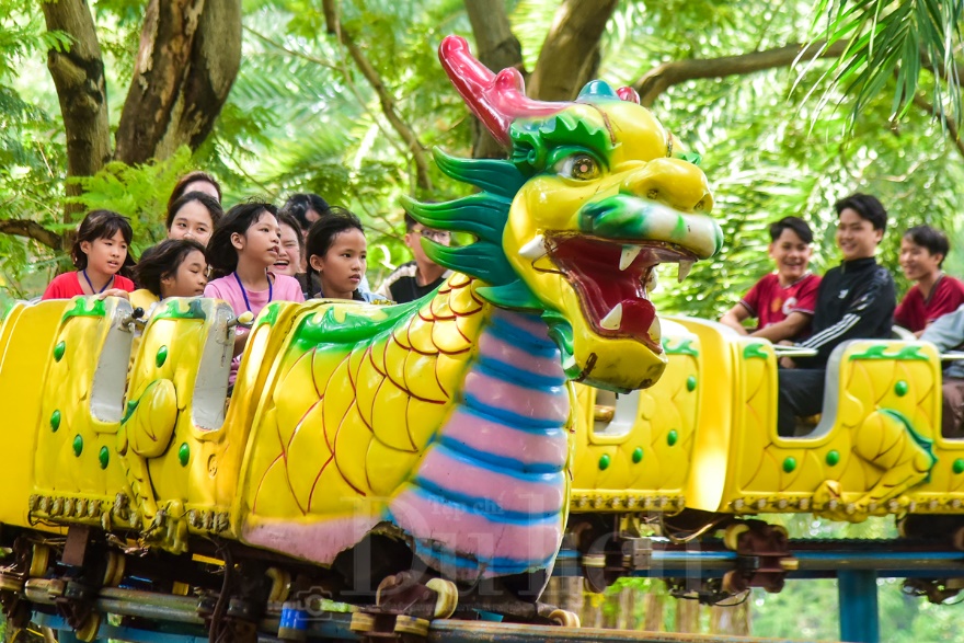 ‘Vòng tay yêu thương’ tiếp sức 3.000 trẻ em khó khăn trước thềm năm học mới - 1
