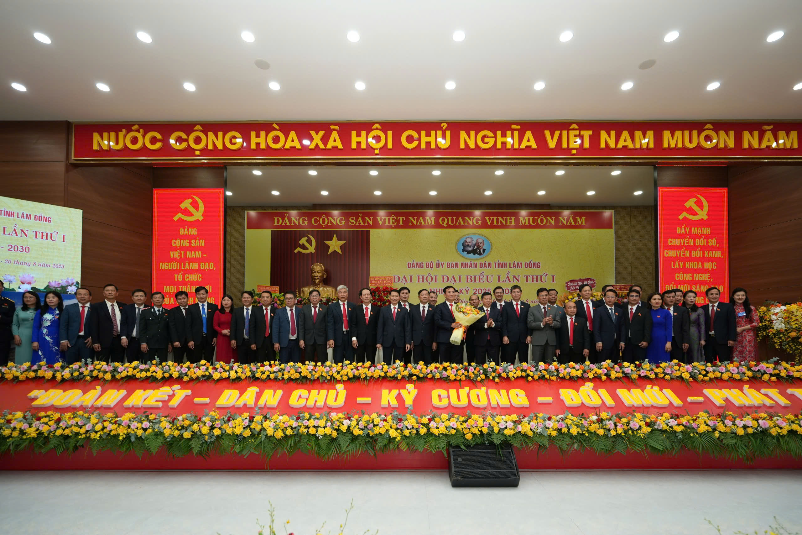 Lâm Đồng tổ chức Đại hội Đại biểu Đảng bộ lần thứ I - 6