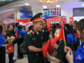  - Đón tiếp chu đáo du khách và nhân dân: Nâng cao vị thế quốc gia dịp 2/9