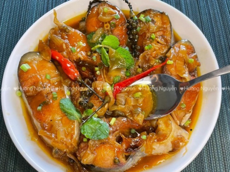 Loại cá rẻ tiền nhưng bổ dưỡng kho cùng nước dừa siêu ngon