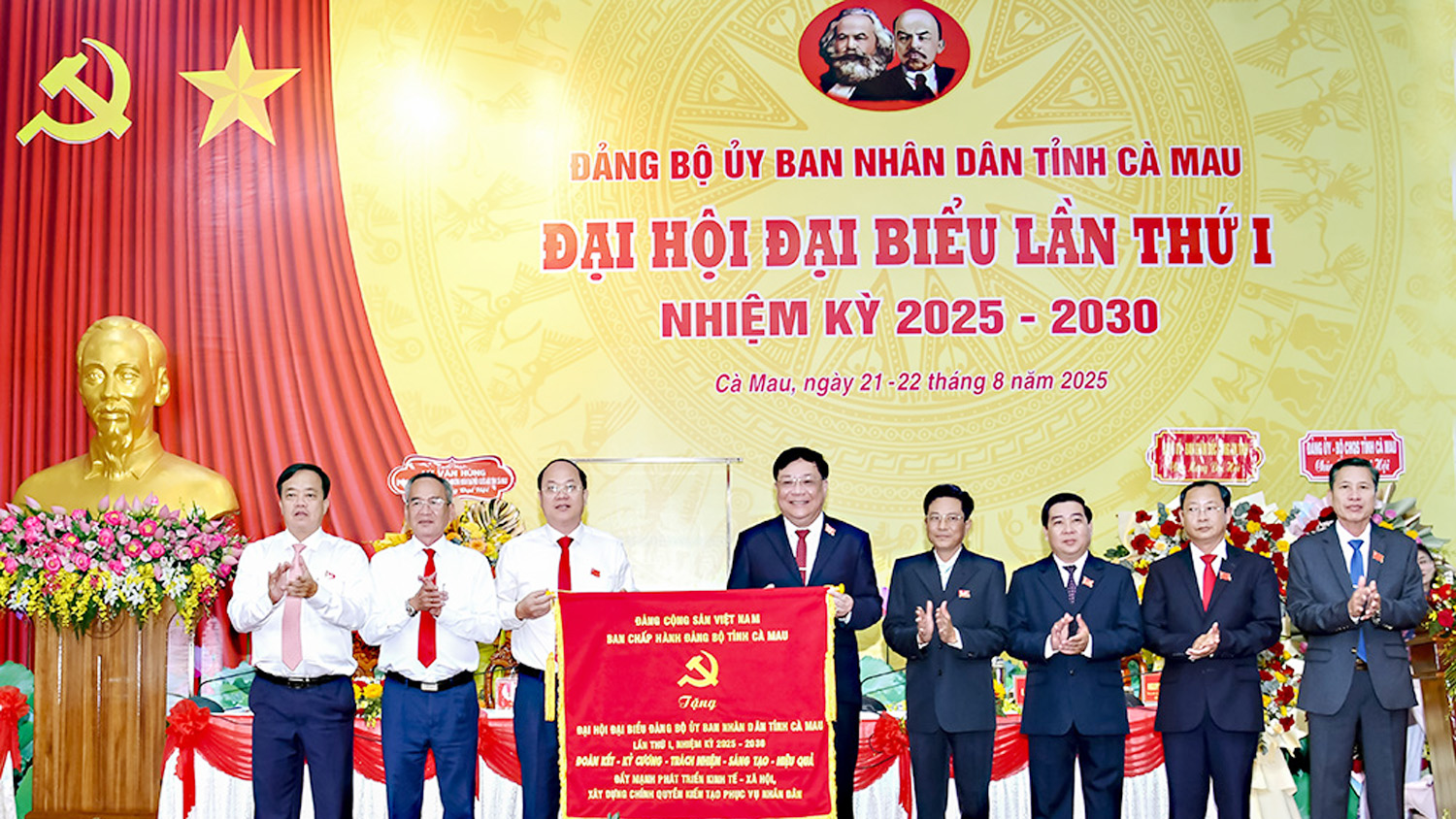 Xây dựng Cà Mau thành “thủ phủ” tôm thế giới - 2