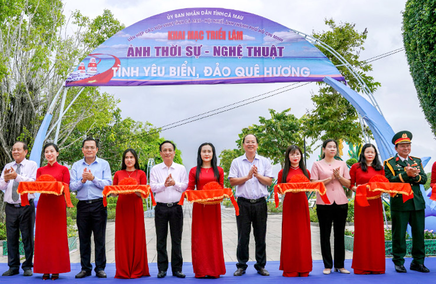 272 tác phẩm tham gia triển lãm ảnh nghệ thuật “Tình yêu biển, đảo quê hương” - 1
