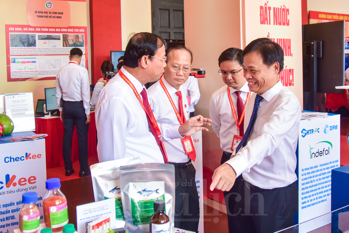 Công nghệ và trí tuệ nhân tạo tại Đại hội đại biểu Đảng bộ UBND TP.HCM - 2