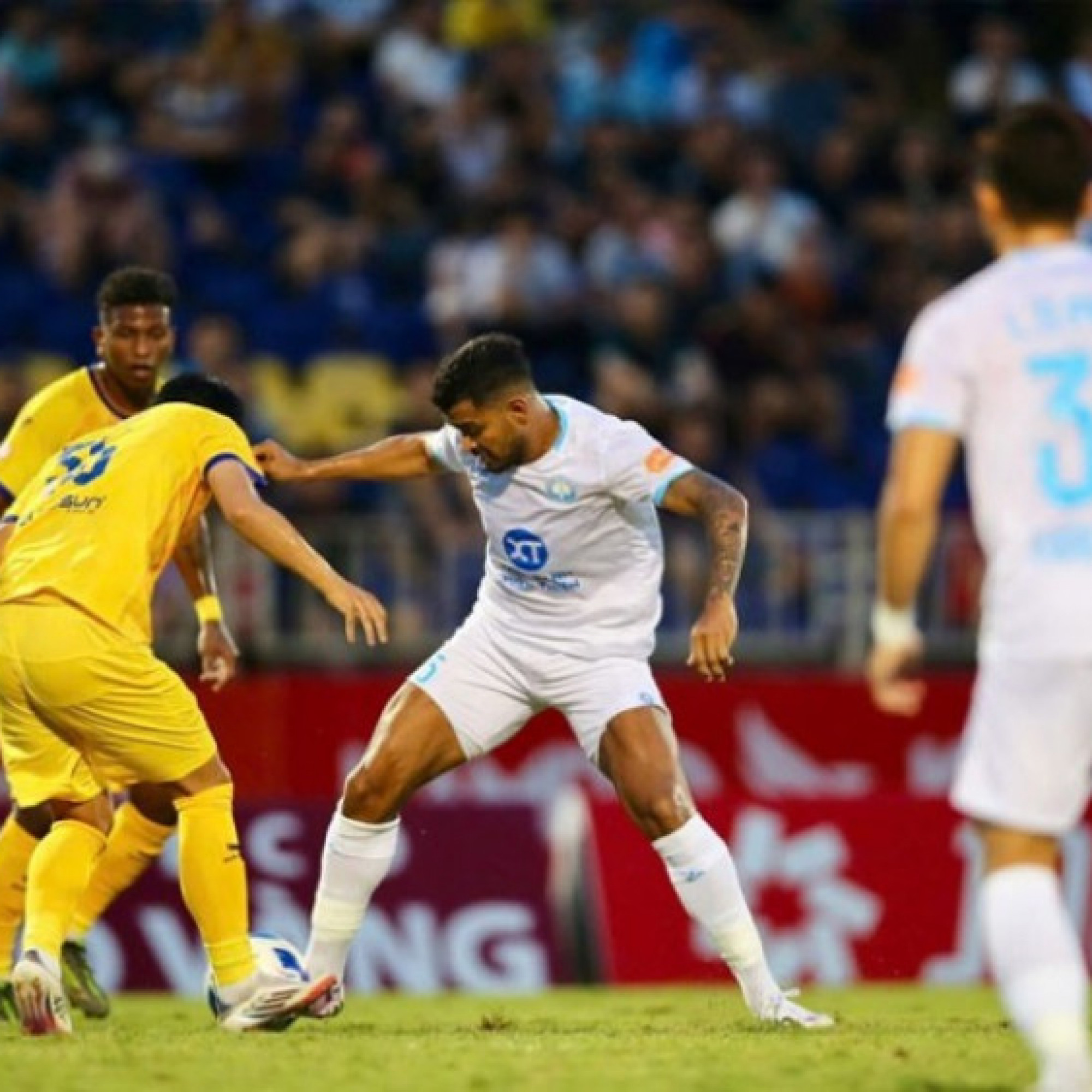  - Video bóng đá SLNA - Nam Định: 2 tuyệt phẩm bùng nổ (V-League)