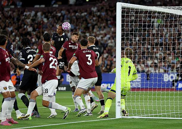 Chelsea vùi dập West Ham không cần Palmer: Còn hàng công nào đáng sợ hơn của "The Blues"? - 5