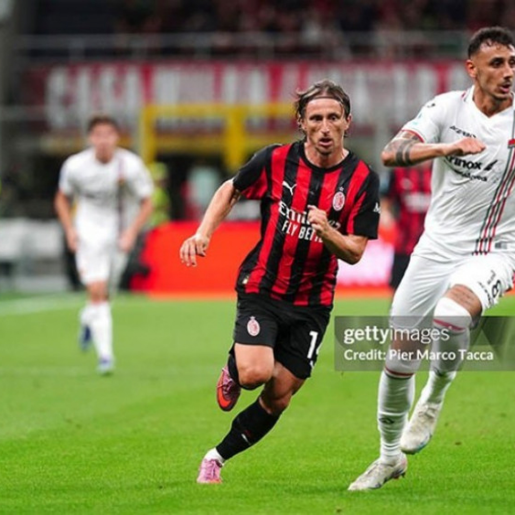  - Video bóng đá AC Milan - Cremonese: Địa chấn ở San Siro (mở màn Serie A)