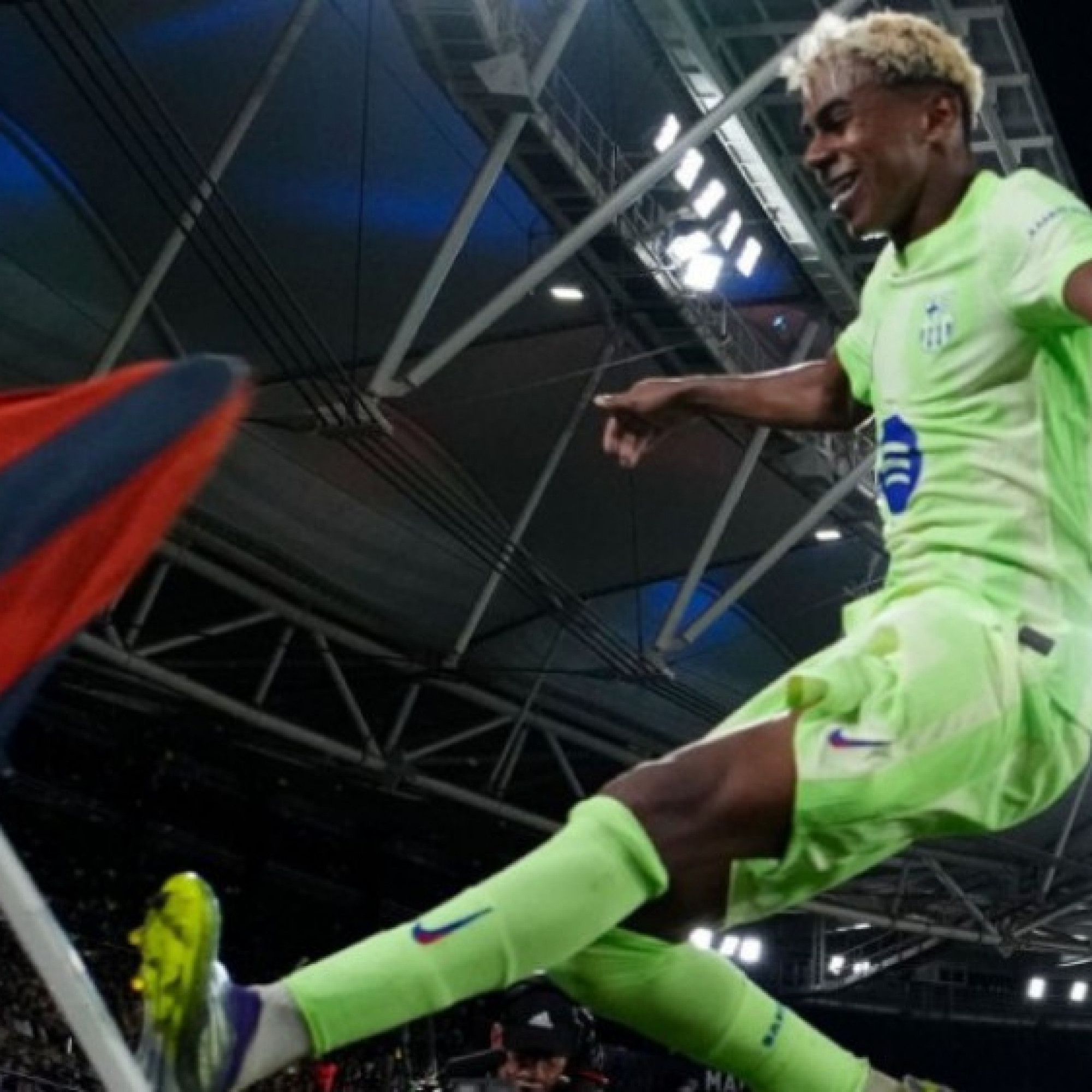  - Barcelona sắm vai “Vua ngược dòng”: Yamal thể hiện đẳng cấp của ngôi sao số 1