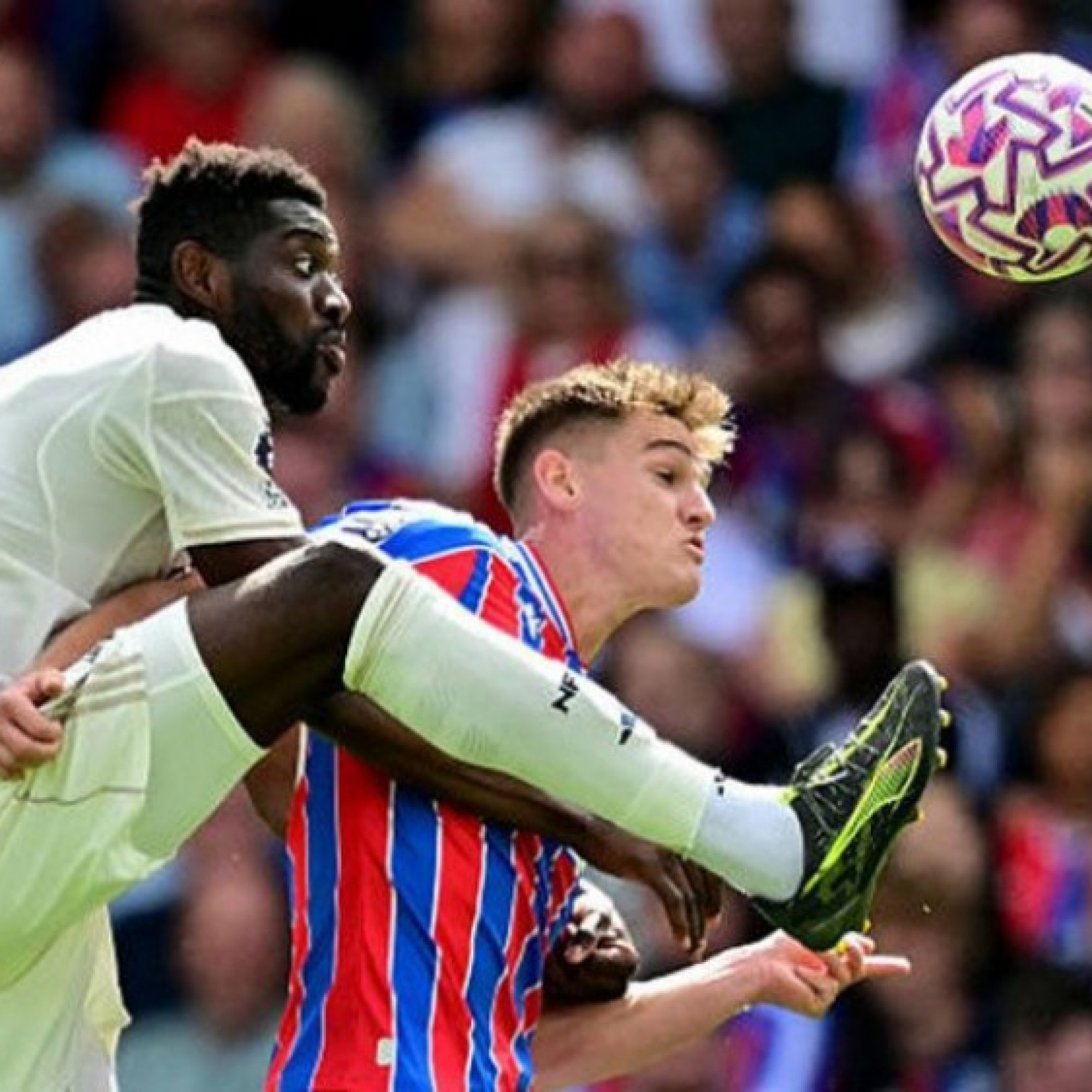  - Kết quả bóng đá Crystal Palace - Nottingham Forest: Mất điểm vì sai lầm, hú hồn phút bù giờ (Ngoại hạng Anh)