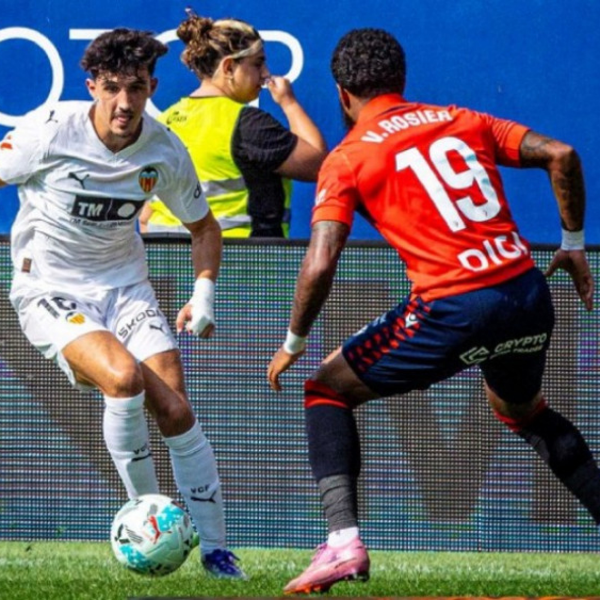  - Video bóng đá Osasuna - Valencia: Thẻ đỏ tai hại (La Liga)