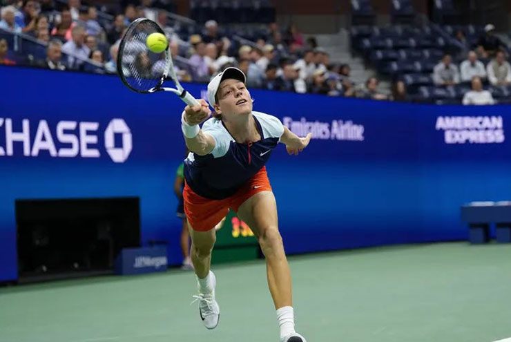 Nóng nhất thể thao tối 24/8: Sinner tiết lộ lời hứa bỏ tennis với bố mẹ - 1