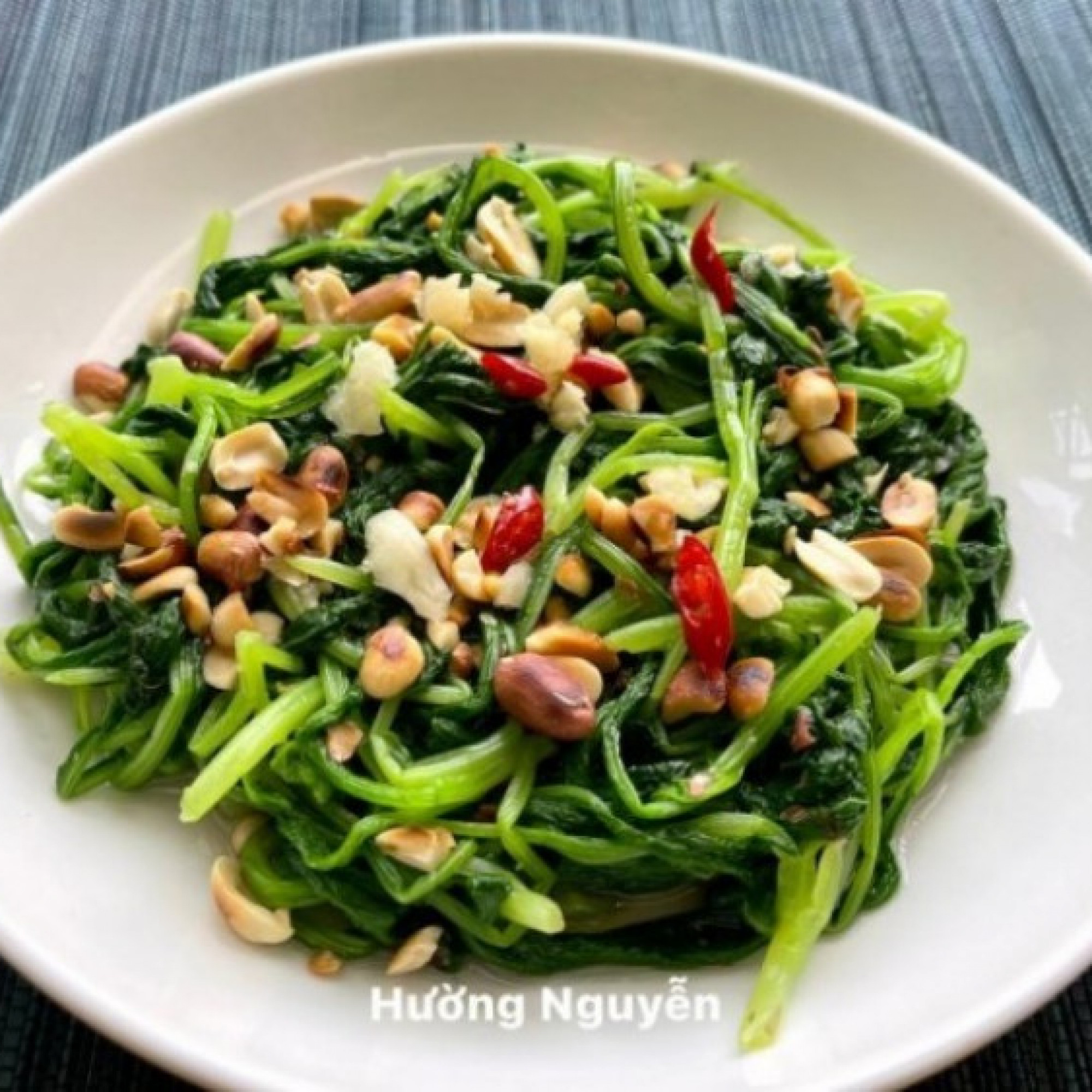  - Rau cải luộc mãi cũng chán, thêm bước này ngon hơn nhiều lần