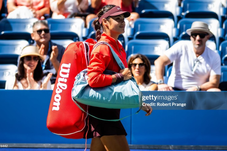 Rực lửa tennis US Open: Mỹ nhân Raducanu thắng dễ, Fritz - Shelton có vé đi tiếp - 1
