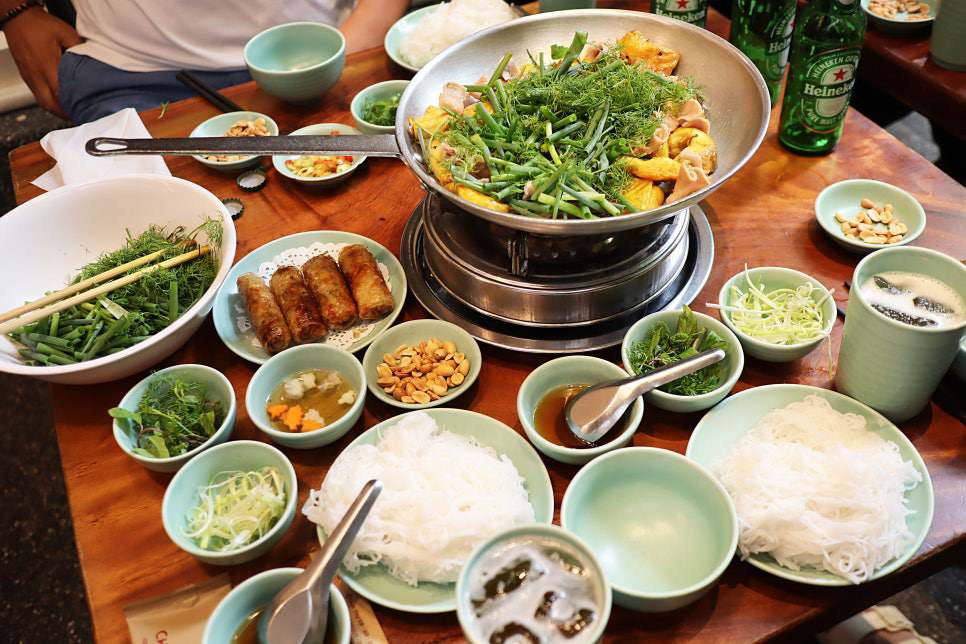 Khách Hàn mong trở lại Hà Nội vì trót "phải lòng" món đặc sản nổi tiếng - 2