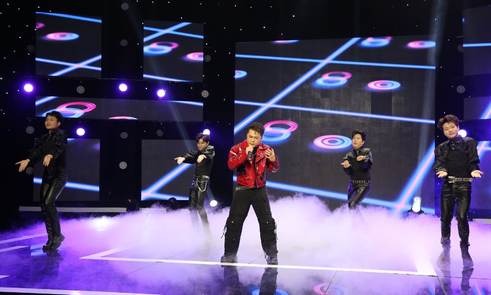 Đinh Viết Tường khuấy động sân khấu rock khiến NSƯT Kim Tử Long “nổi da gà” - 4