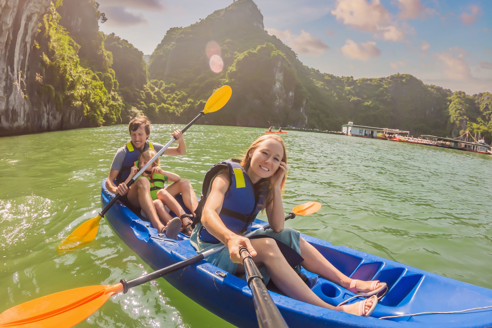 Nâng tầm sự kiện quốc gia, visa thông thoáng, du lịch Việt Nam lập kỷ lục - 1