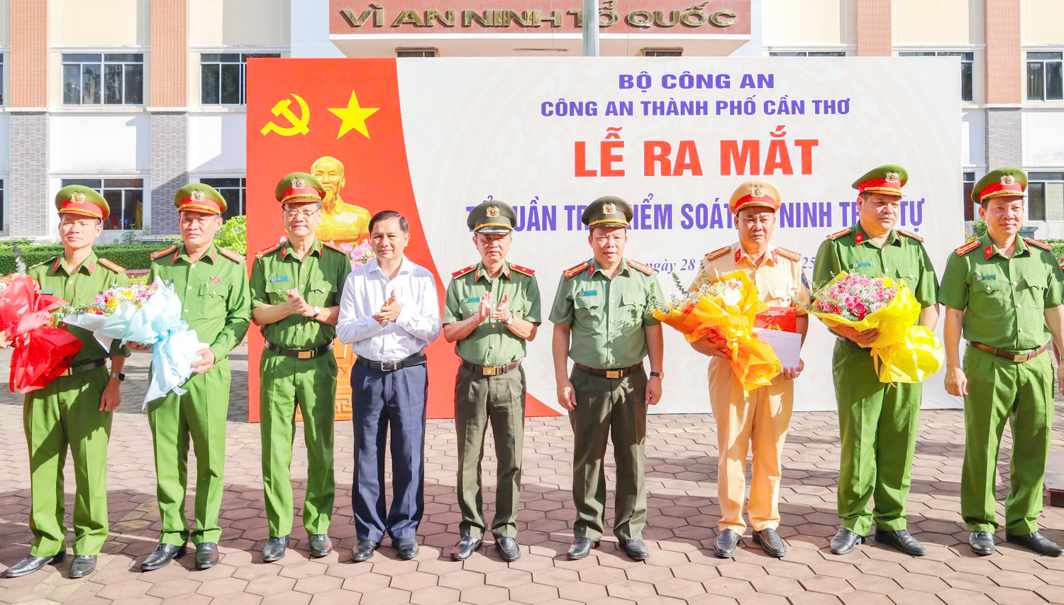 Cần Thơ ra mắt Tổ 198 tuần tra, kiểm soát tội phạm - 2