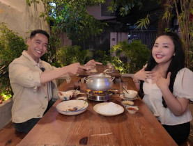  - Hỷ Khí Dương Dương và Bỏng Ngô Mario thưởng thức tiệc đồ nướng tại Quán ăn hạnh phúc