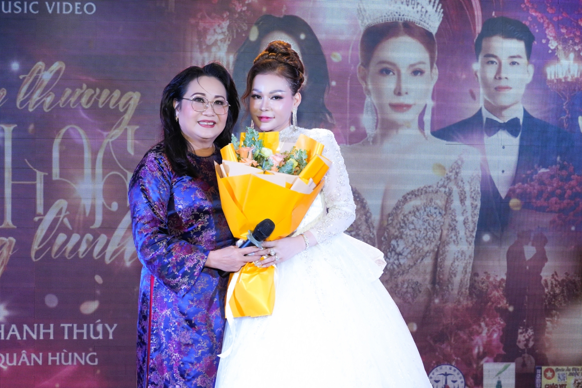Hoa hậu Huỳnh Thanh Thúy làm mới ‘hit’ của cố nghệ sĩ Quý Bình - 2