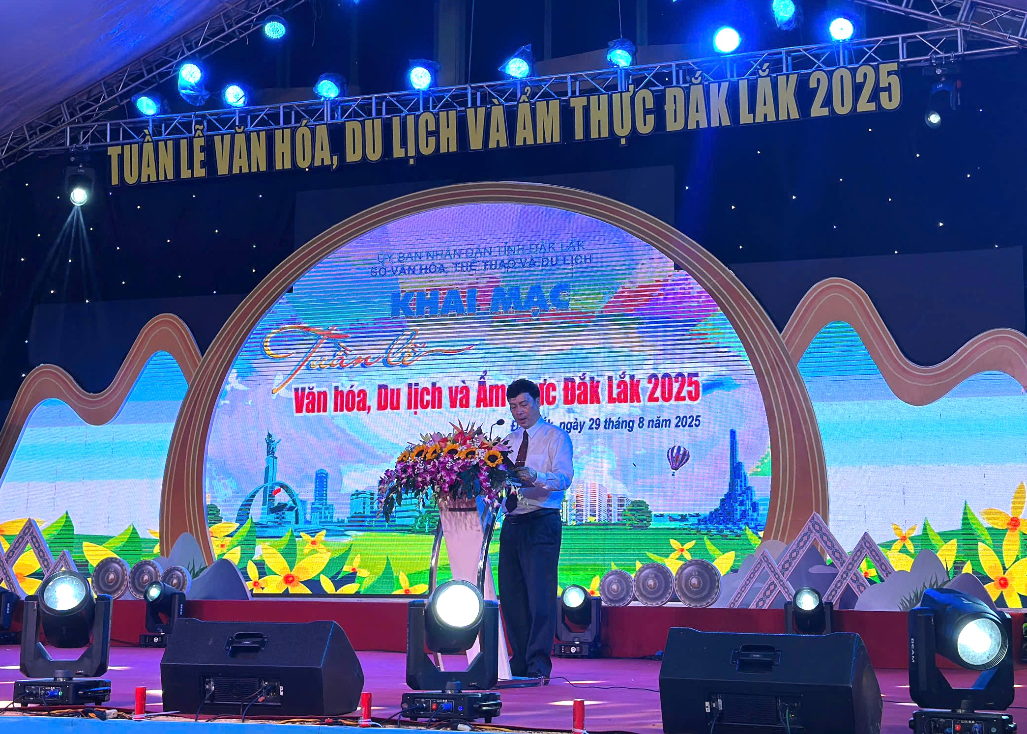 Hấp dẫn Tuần lễ Văn hóa, Du lịch và Ẩm thực Đắk Lắk “Từ biển đến rừng” - 2