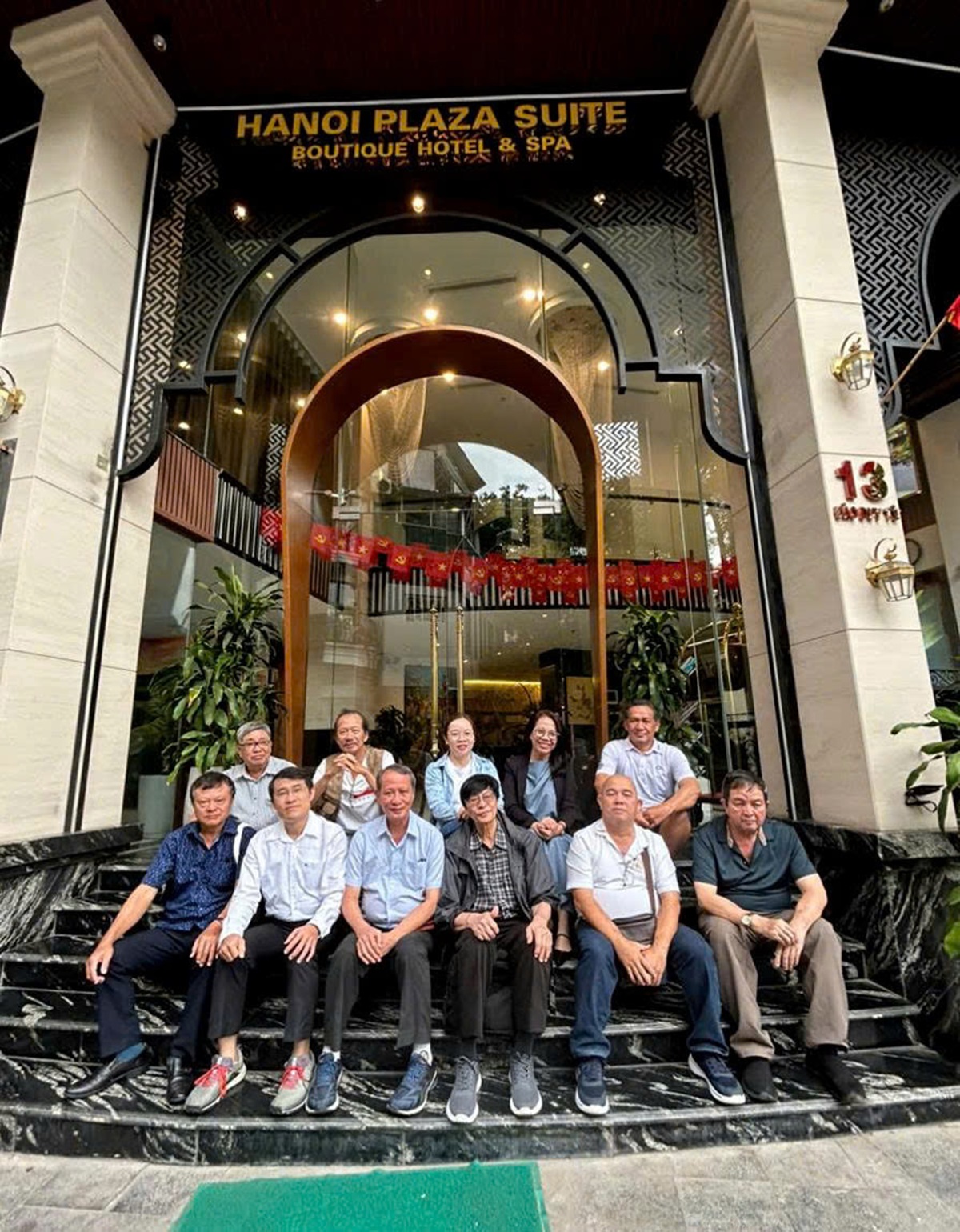 Mưa đêm phố cổ - 14