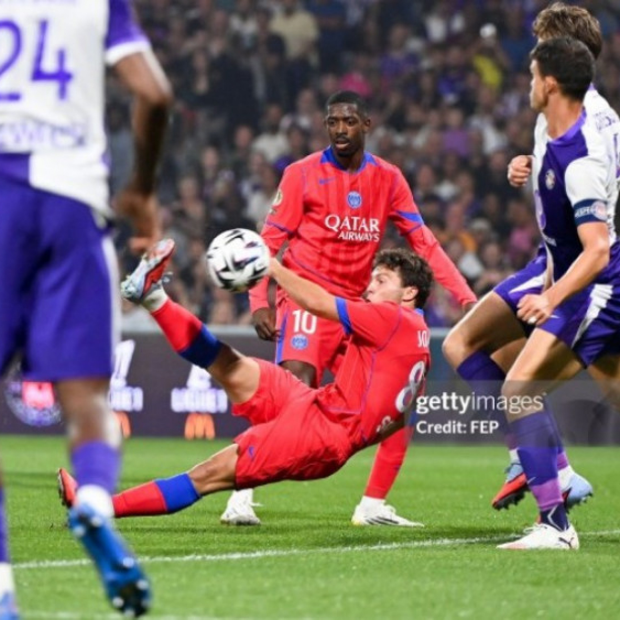  - Video bóng Toulouse - PSG: "Cơn mưa" bàn thắng, ngỡ ngàng siêu phẩm (Ligue 1)