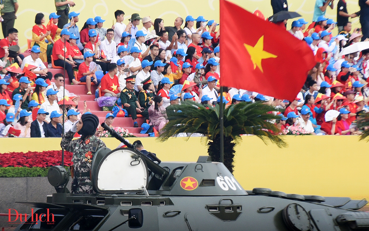 gian khi tai hien dai trong tong duyet cap nha nuoc le ky niem, dieu binh quoc khanh 2/9 - 10