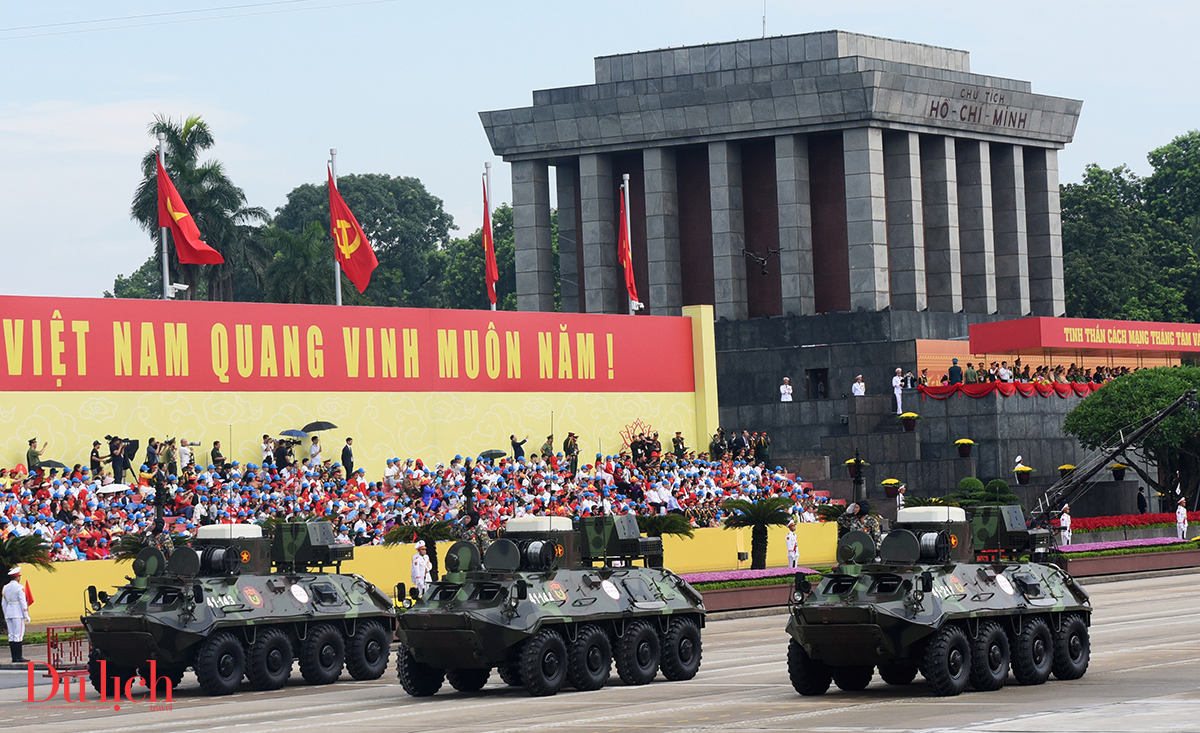 gian khi tai hien dai trong tong duyet cap nha nuoc le ky niem, dieu binh quoc khanh 2/9 - 11