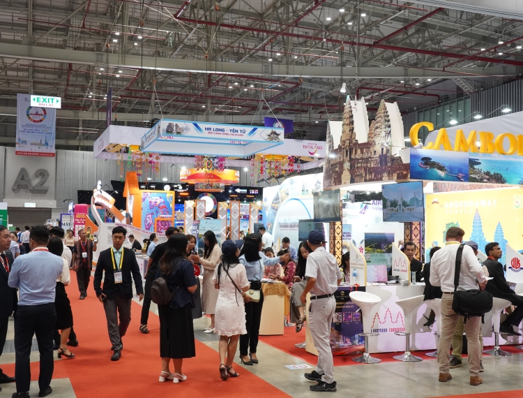 Không khí lễ hội du lịch tại ITE HCMC 2025: Săn tour giá sốc, trải nghiệm mới lạ