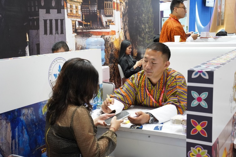 Không khí lễ hội du lịch tại ITE HCMC 2025: Săn tour giá sốc, trải nghiệm mới lạ - 10
