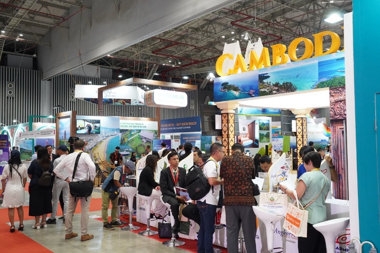 Không khí lễ hội du lịch tại ITE HCMC 2025: Săn tour giá sốc, trải nghiệm mới lạ - 9