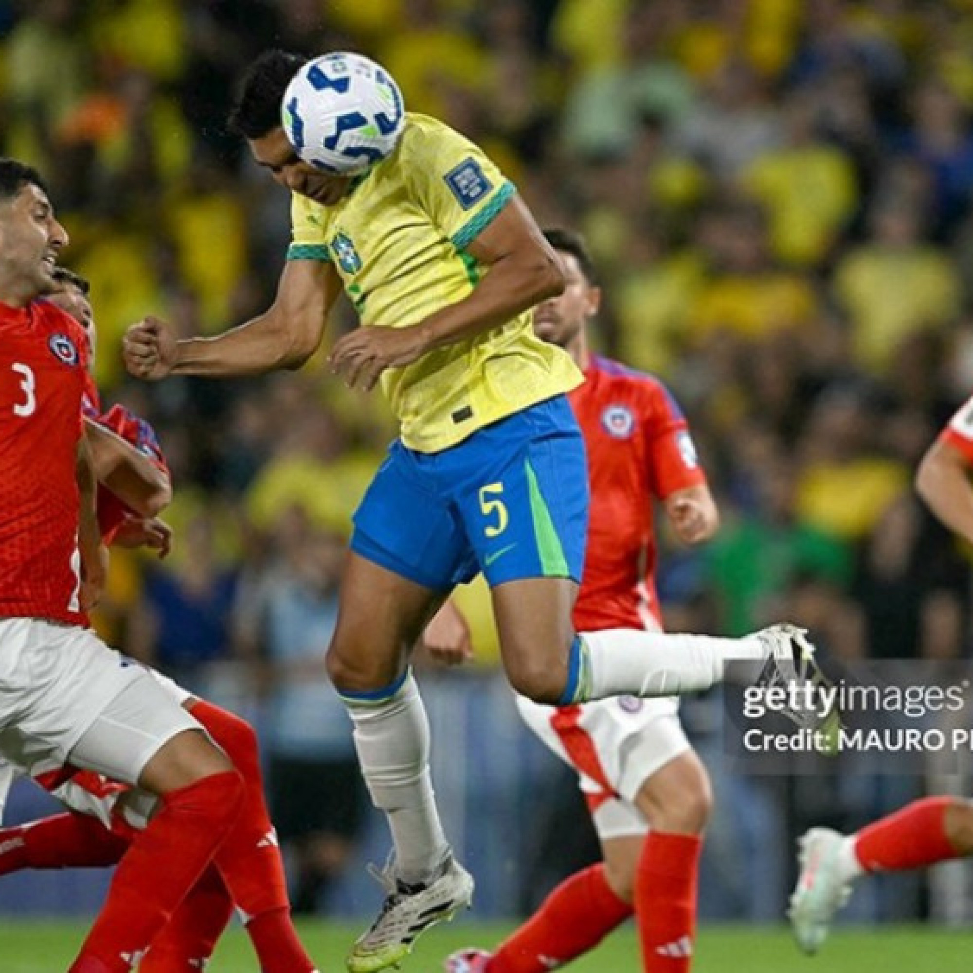  - Trực tiếp bóng đá Brazil - Chile: Không có bàn danh dự (Vòng loại World Cup) (Hết giờ)